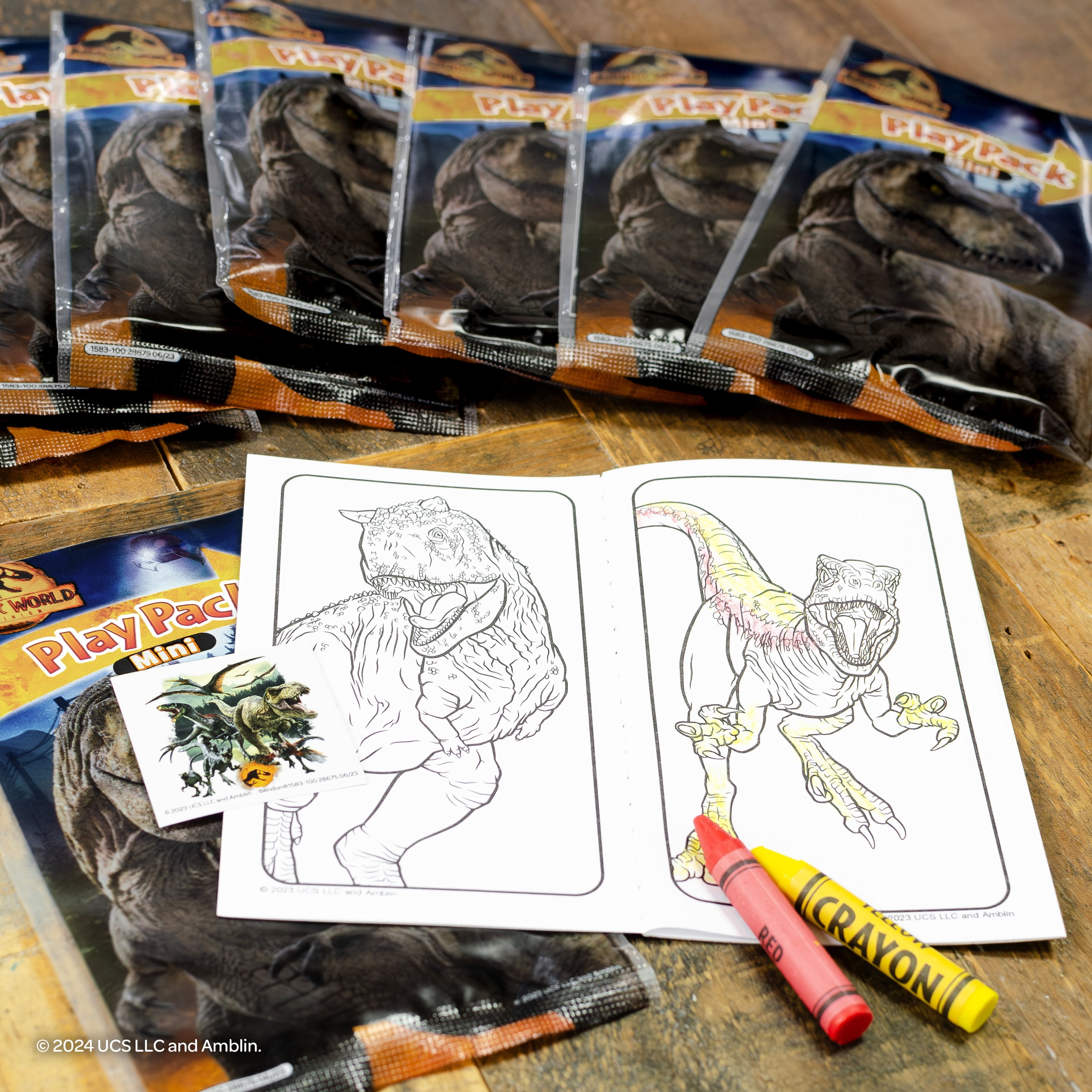 (2 pack) Jurassic World 8 Count Mini Play Pack with Small Coloring Book and Crayons, Paper Party Favors