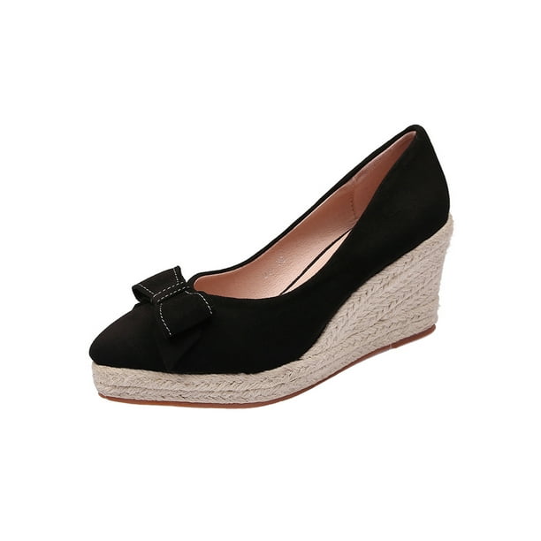 Pointed toe deals wedge heel