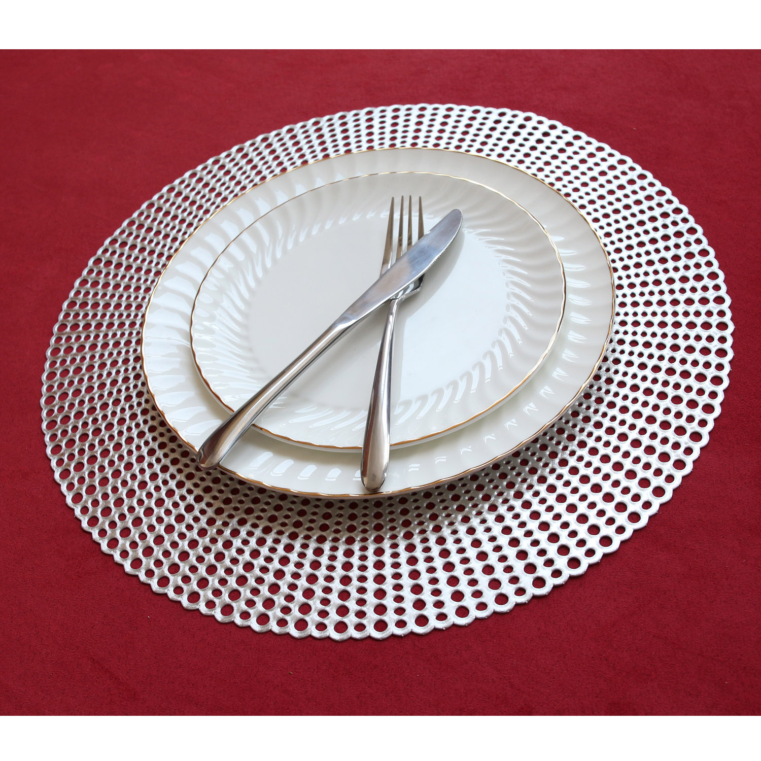 Thymat 16.5" Round Vinyl Metallic Placemats, Set of 6, Silver