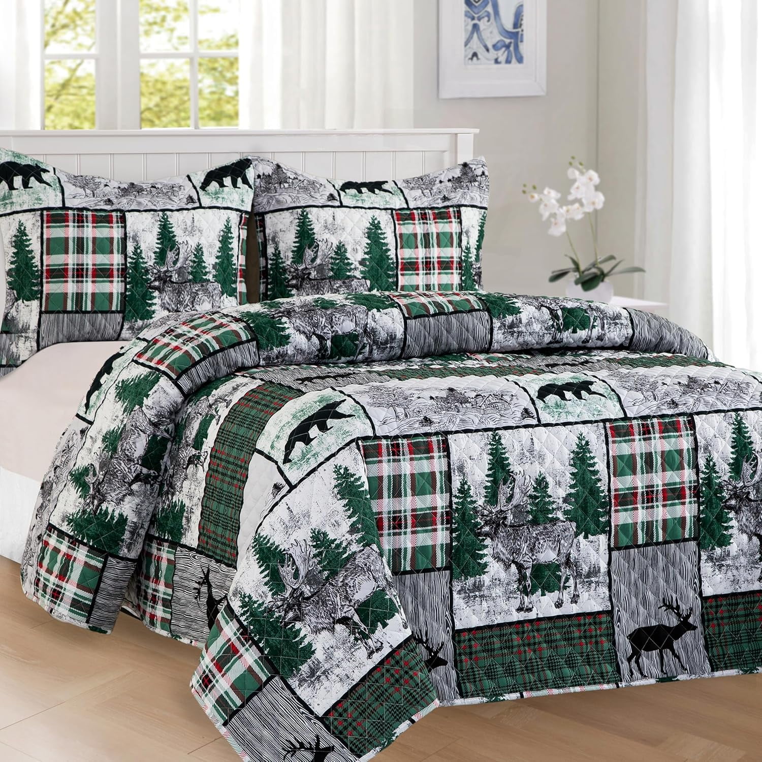 Elegant Comfort 3-Piece Holiday Rustic Plaid Patchwork Reversible Quilt Set - Soft Bedspread with Matching Pillow Shams, Heavyweight Stitching, All Season Quilted Coverlet - Queen, Forest