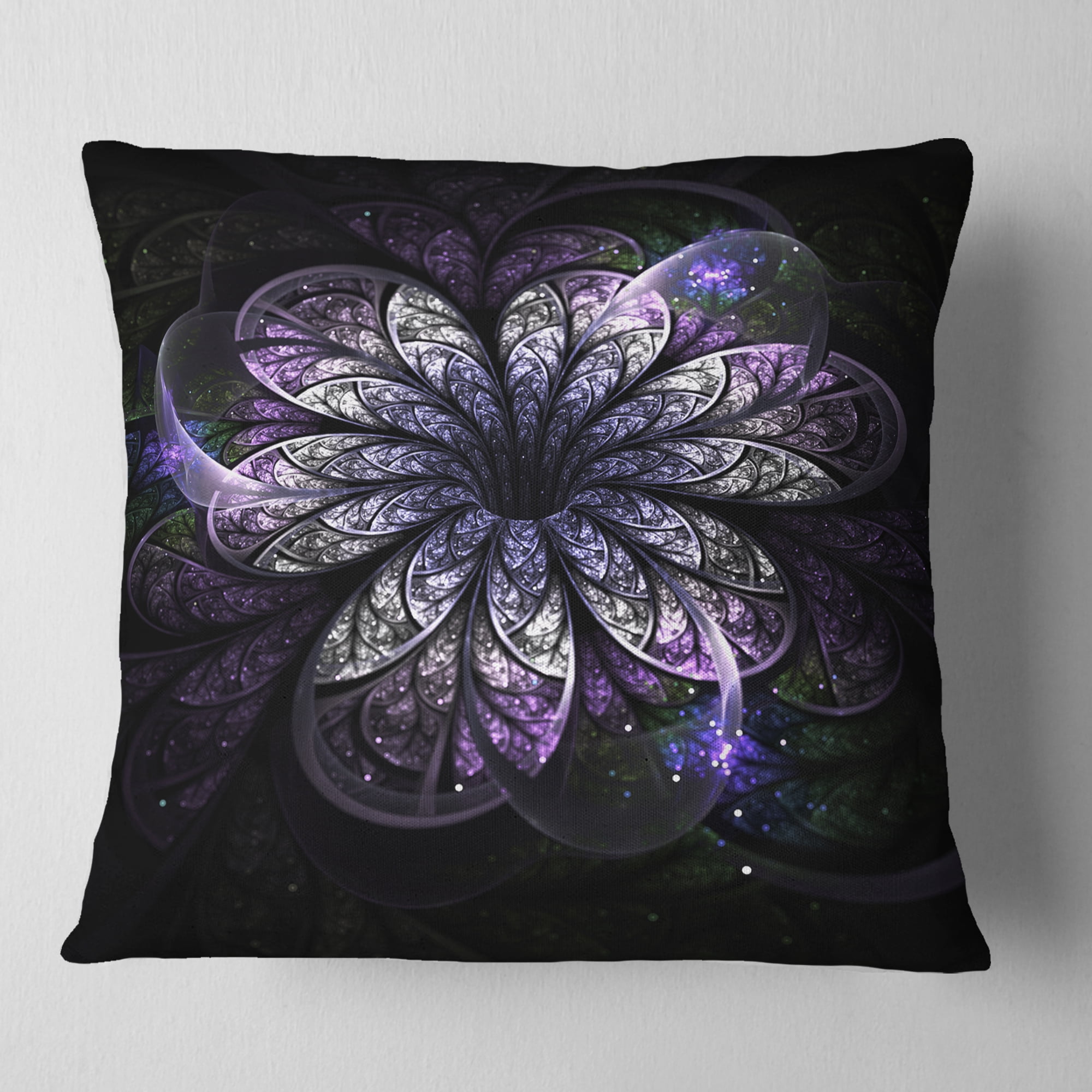 Designart Green Fractal Flower in Dark - Floral Throw Pillow - 16x16