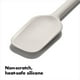 thumbnail image 3 of Cuchara y espátula OXO Good Grips de silicona con forma de avena, antiadherente, 3 of 6