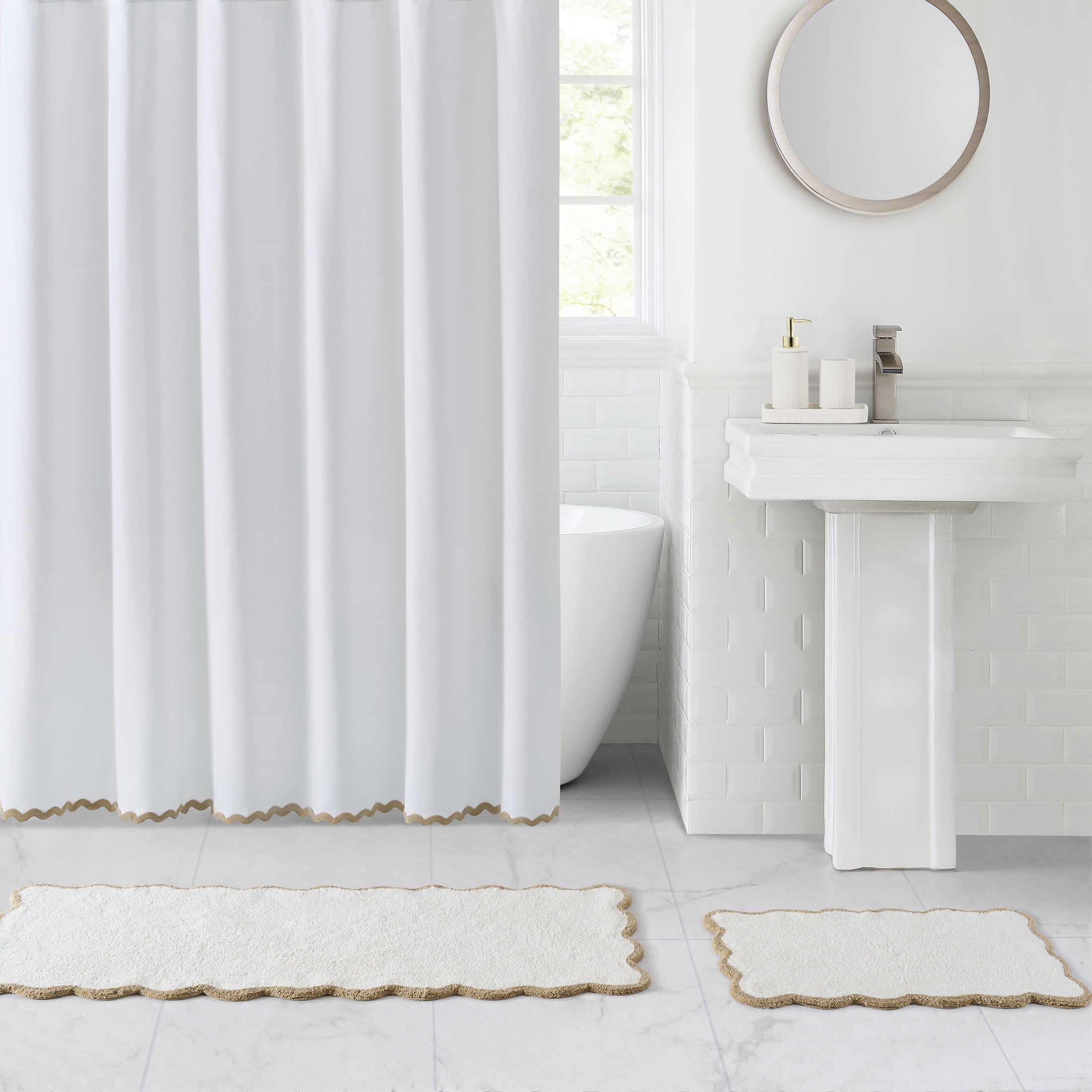 My Texas House Whitney Ivory Scallop Cotton Bath Rug, 20" x 32"