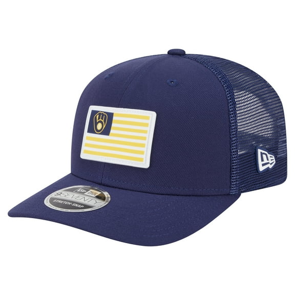 Men's New Era Navy Milwaukee Brewers Flag 9SEVENTY Stretch-Snap Hat