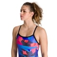 thumbnail image 2 of Traje de baño ARENA MaxLife con estampado ligero y espalda caída para mujer, 2 of 6