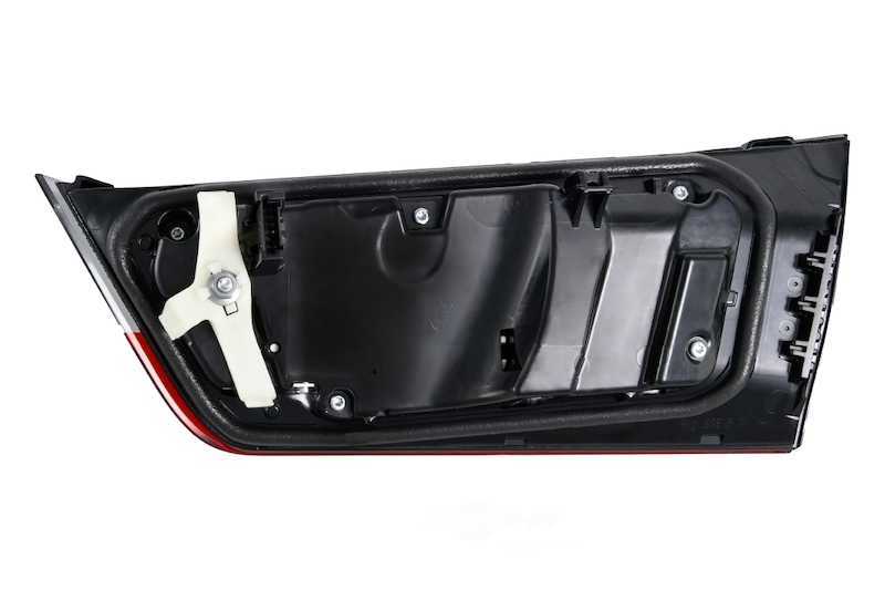 Hella 013174531 OE, HELLA with rear fog Light (LED) with tailLight (LED) Inner Section 12V SAE LED
