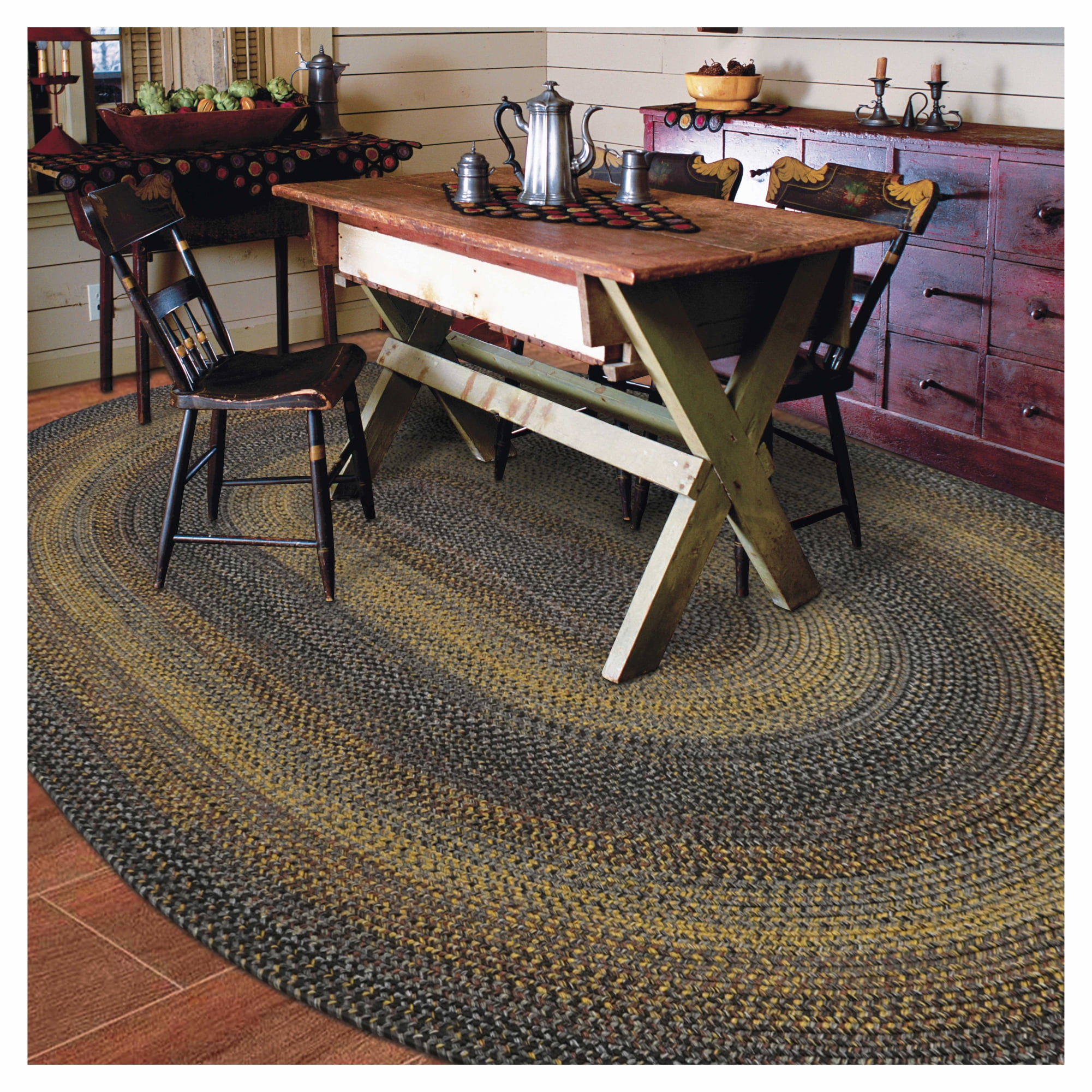 Homespice Black Forest 4x6' Black Oval Braided Rug, Washable Dining