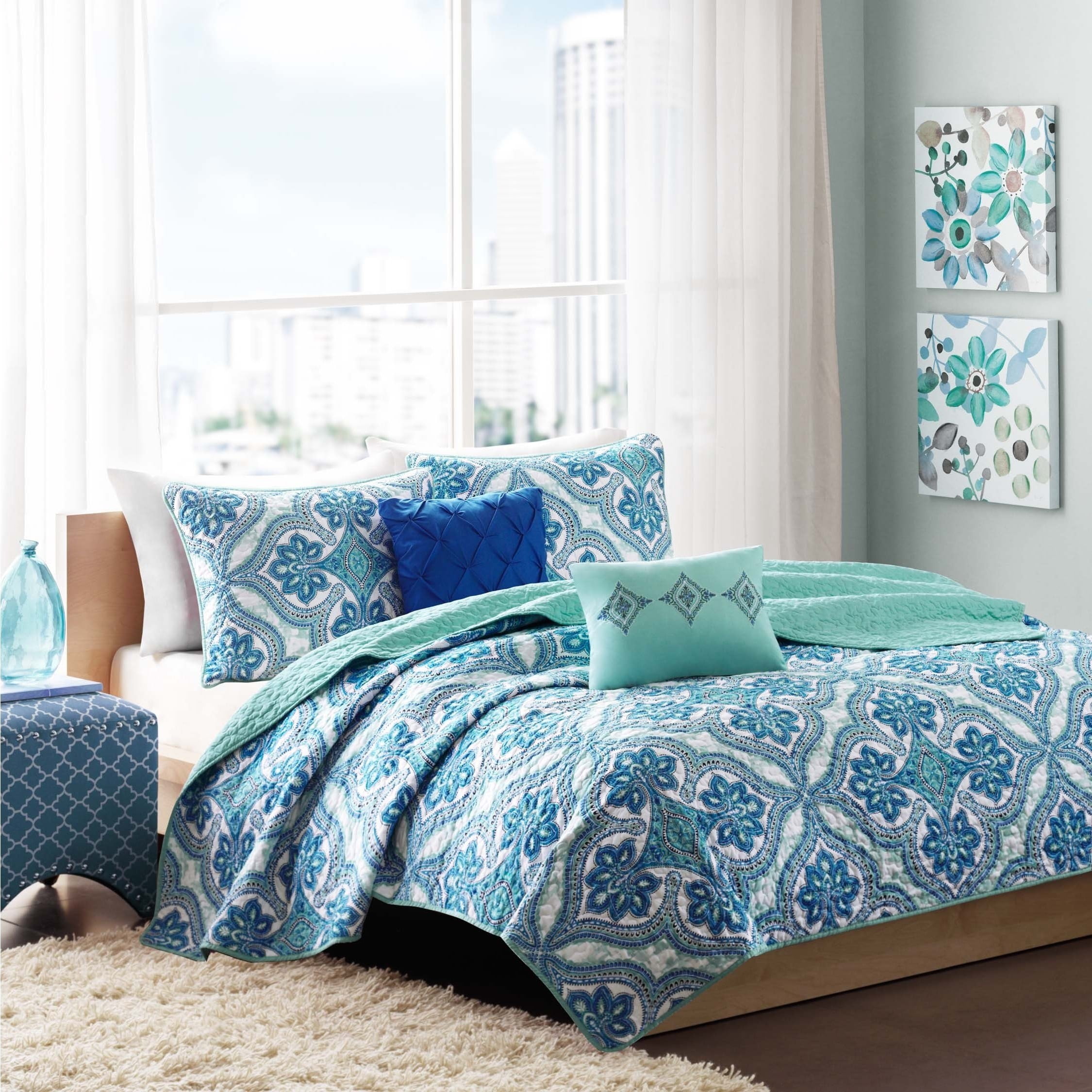 blue coverlet queen