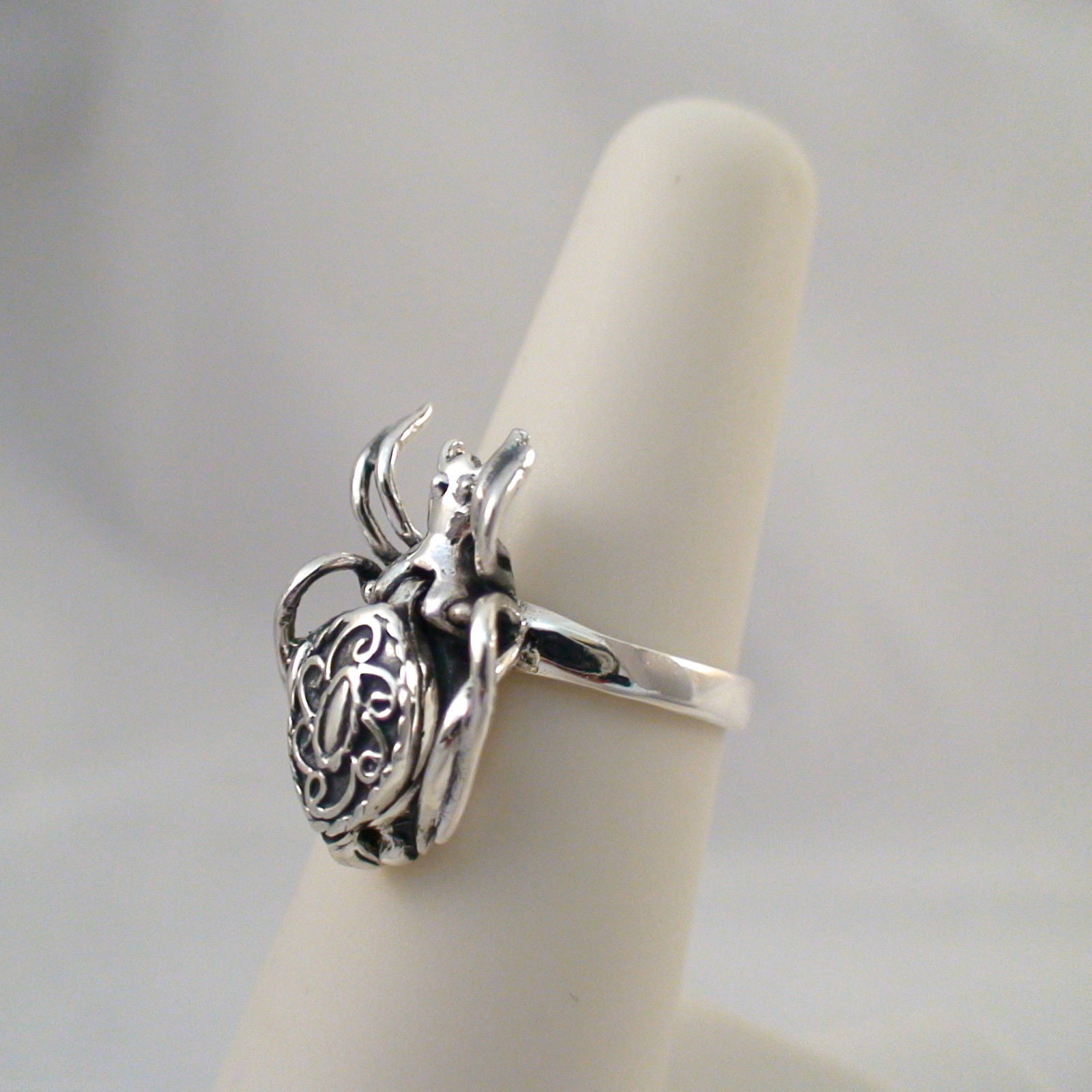 HANDCRAFTED SOLID STERLING SILVER 35mm.POISON RING with SPIDER DESIGN £45.95 NWT