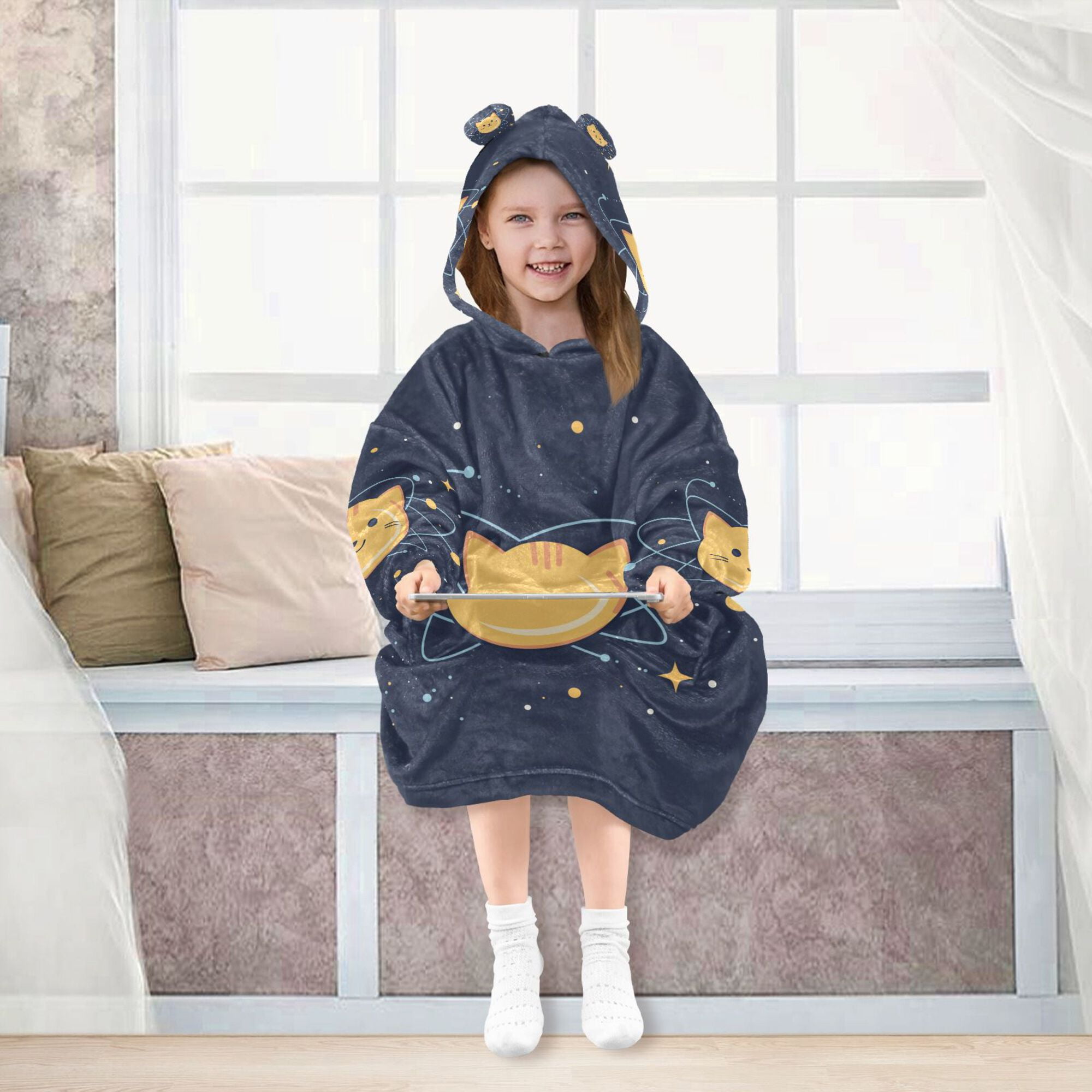 FORMRS Wearable Blanket Hoodie with Sleeves for Kids Cozy Flannel Sweatshirt, Orange Cat Planet
