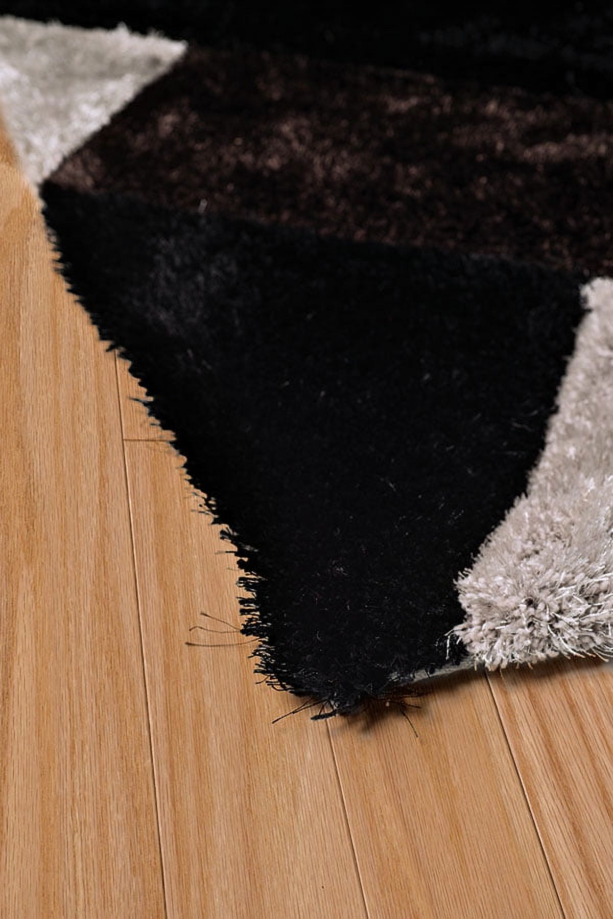 United Weavers Veria Hearthstone Shag Geometric Area Rug, Black, 7'10" X 10'6"