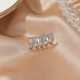 thumbnail image 2 of Fiudx Pendientes de Garra, Elegante Joyería de Aleación, Accesorio Moderno de 2 Cm, Diseño Llamativo, Perfectos para Fiestas, Uso Diario y Ocasiones Especiales, Una Declaración de Moda Femenina, Empa, 2 of 4