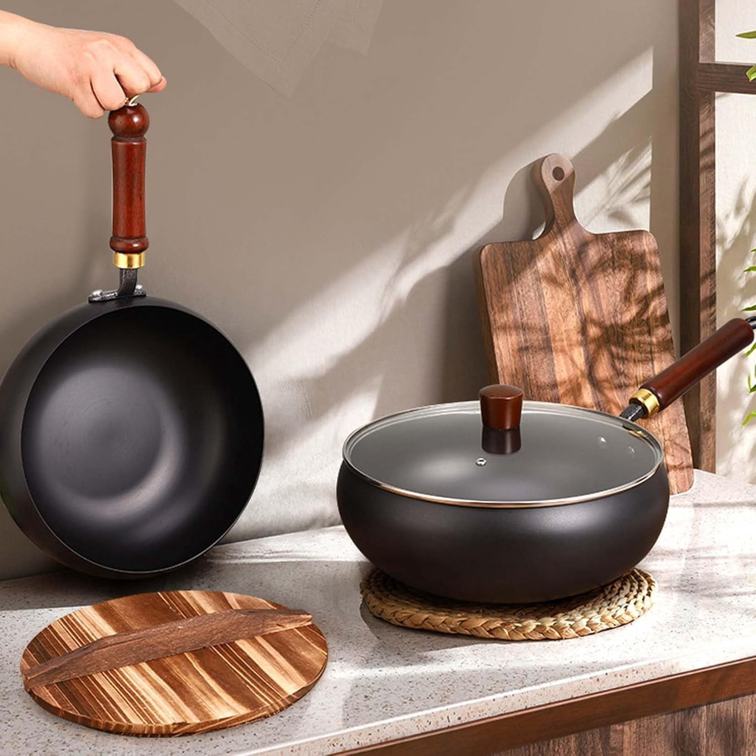 11'' Japanese Cast Iron Pot, Uncoated Thick Iron Pot, Non-Stick Carbon Steel Wok Pan with Lid, Traditional Japanese Cookware, 99% High Purity Frying Pan for Kitchen (Smooth, 11 in)