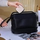 thumbnail image 1 of Organizadores de armario y almacenamiento, organización y almacenamiento, bolsa de cosméticos de doble capa de gran capacidad, bolso de mano portátil tipo nube, bolsa de almacenamiento de cosméticos y, 1 of 6