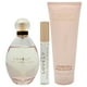thumbnail image 2 of Set de Perfume Sarah Jessica Parker  Lovely Spray de EDP de Roller Ball de EDP Loción corporal Dama 3 Pc Gift Set, 2 of 8