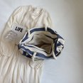thumbnail image 2 of Bolso Hobo Paja para Mujer Mano Playa Verano Color A Rayas () Azul, 2 of 6