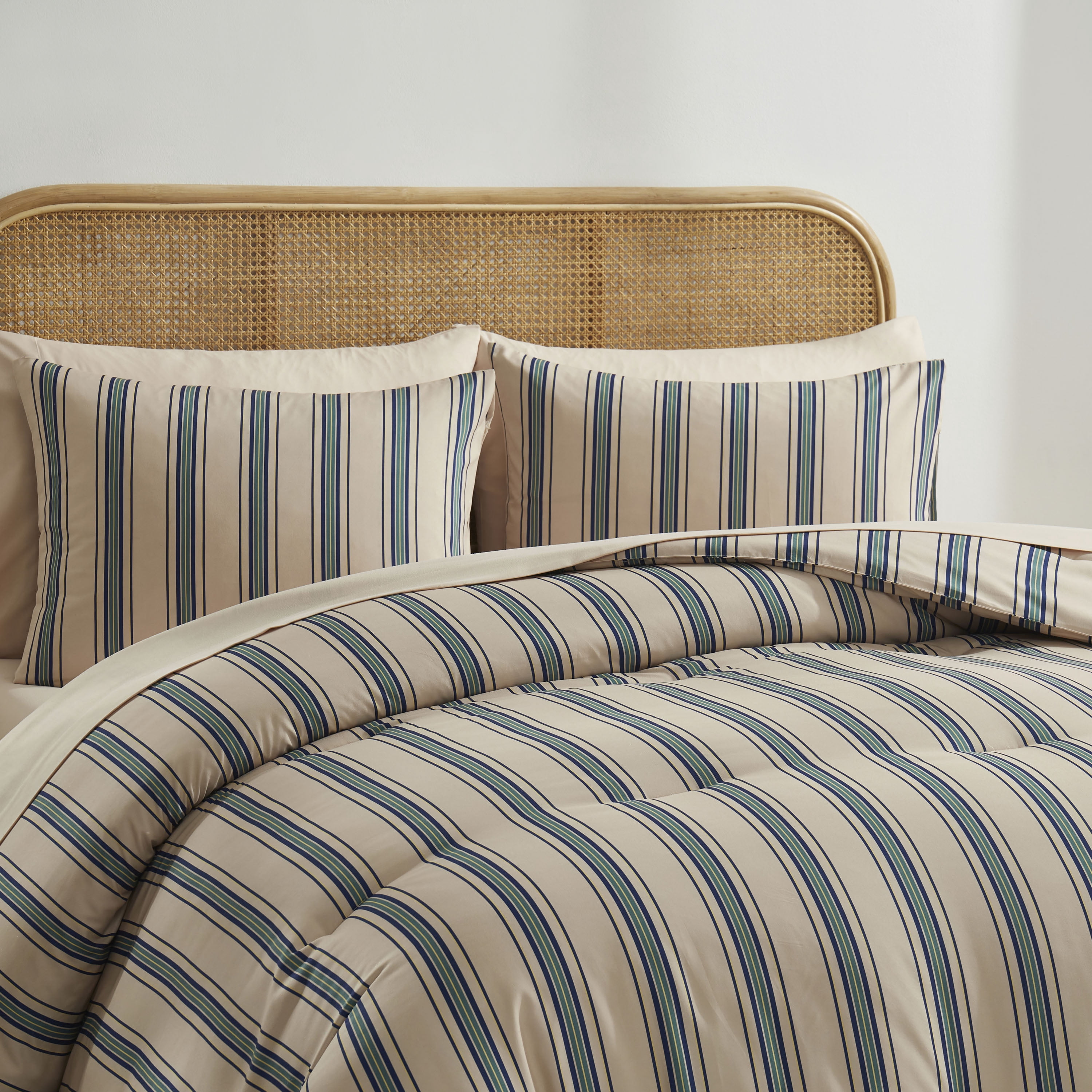 LammaLoe King Size Comforter Sets, 7 Piece Striped Bed in a Bag, Bedding Comforter Set with Sheets, Modern Bed Set, Cream