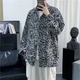 thumbnail image 3 of Camisa estampada para hombre con cuello vuelto y botones, camisa holgada de manga larga para hombre con bolsillo para primavera y otoño, gris XL, 3 of 8