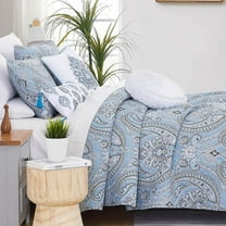Southshore Fine LinensOversized 5-Piece Twin / Twin XL Quilt Bedding Set with two matching shams and three decorative throw pillows, oversized Paisley farmhouse bedspread Pure Melody Aqua