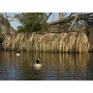 Rollup Blind: veg is the edge for this duck-hunting hide — Low