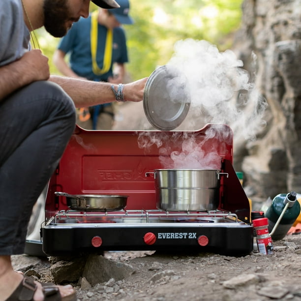 最終価格　CAMP STOVE キャンプストーブ アウトドアストーブ　赤ケース付 Camp Chef Outdoor Gas Everest 2 Burner Cooking System, 40,000 BTU