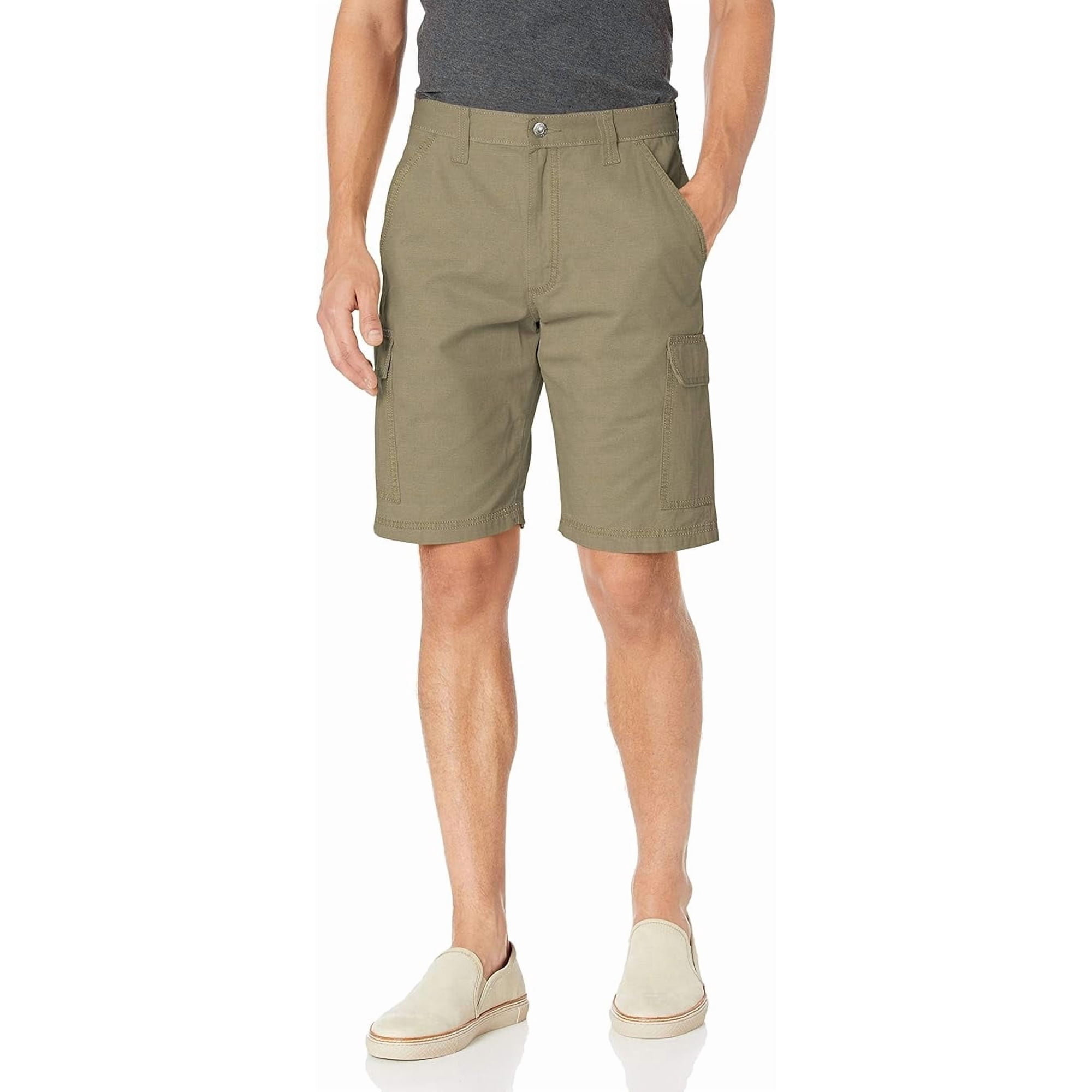Wrangler Authentics Men's Classic Relaxed Fit Cargo Short, Military Ripstop, Size: (30-48)