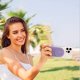 thumbnail image 5 of Teléfono magnético Selfie Grip Power Bank Charge para Huawei iPhone 14 Pro (Púrpura) Ehuebsd Para estrenar, 5 of 6