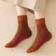 thumbnail image 4 of Calcetines de lana merina para hombre, medias súper gruesas y cálidas de alta calidad, estilo Harajuku Retro, informal, anticongelante, para la nieve,, 4 of 5