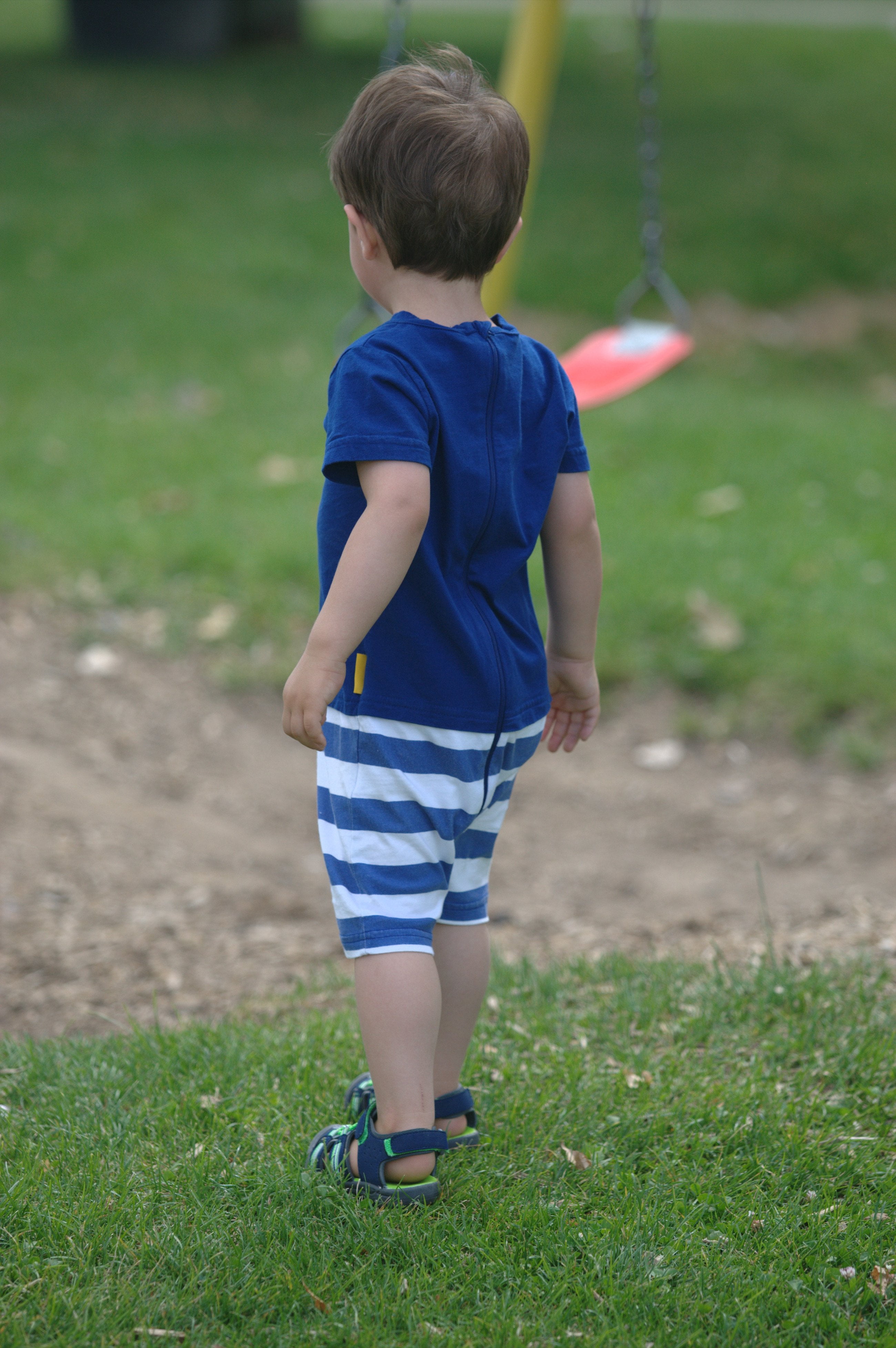 Strip-Proof One-Piece Giraffe Romper with a Back Zipper in Blue/White
