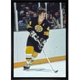thumbnail image 1 of Bobby Orr Boston Bruins Toile Encadrée 20x29 Patinage avec Rondelle, 1 of 4