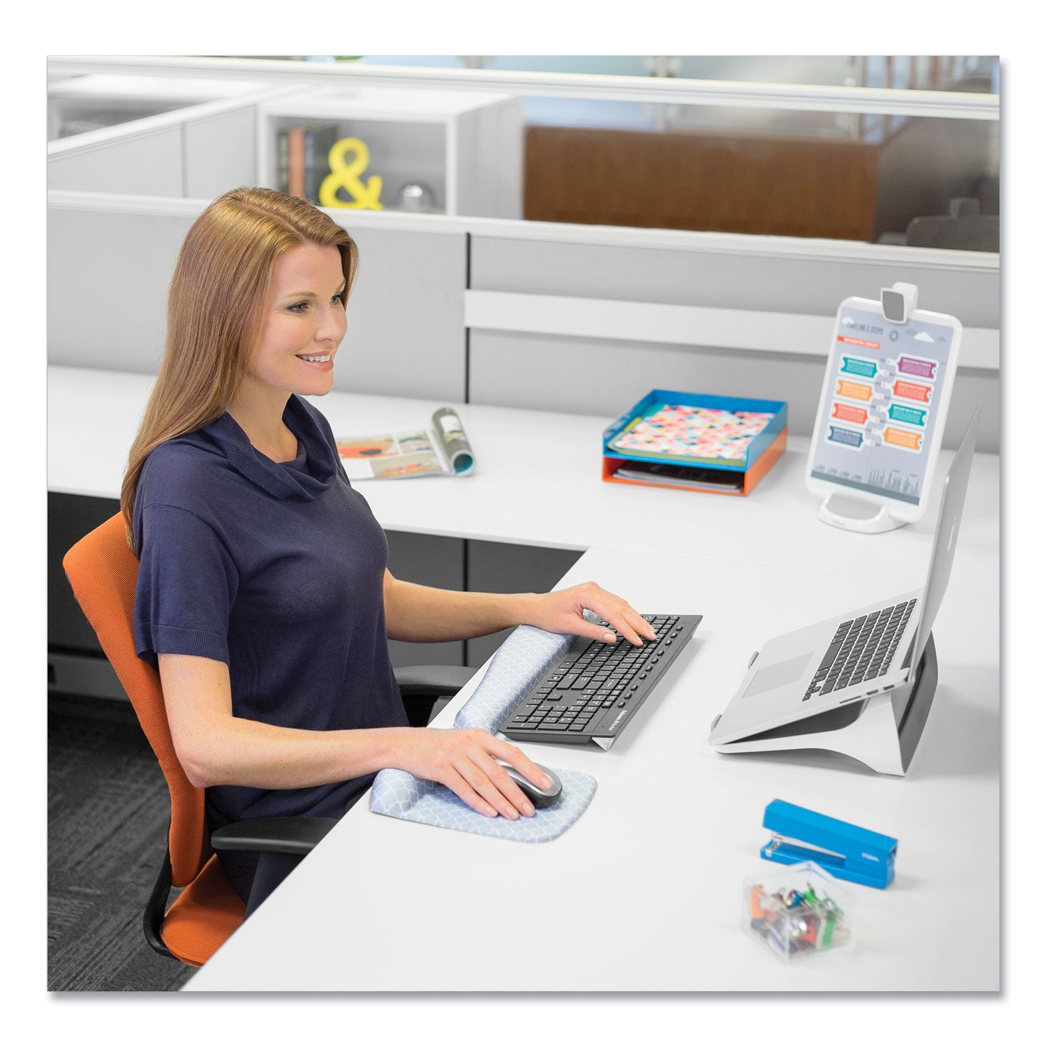 Fellowes PlushTouch Mouse Pad with Wrist Rest, 7.25 x 9.37, Lattice Design
