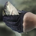 thumbnail image 3 of 1pcs Gant de Pêche avec Libération Magnétique, Gants de Pêche Professionnels Résistants aux Coupures et aux Perforations avec Hameçons Magnétiques Gant de Chasse, 3 of 9