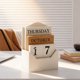 thumbnail image 5 of Calendario Perpetuo de Bloques de Madera Vintage Blanco Aovdy, 5 of 8