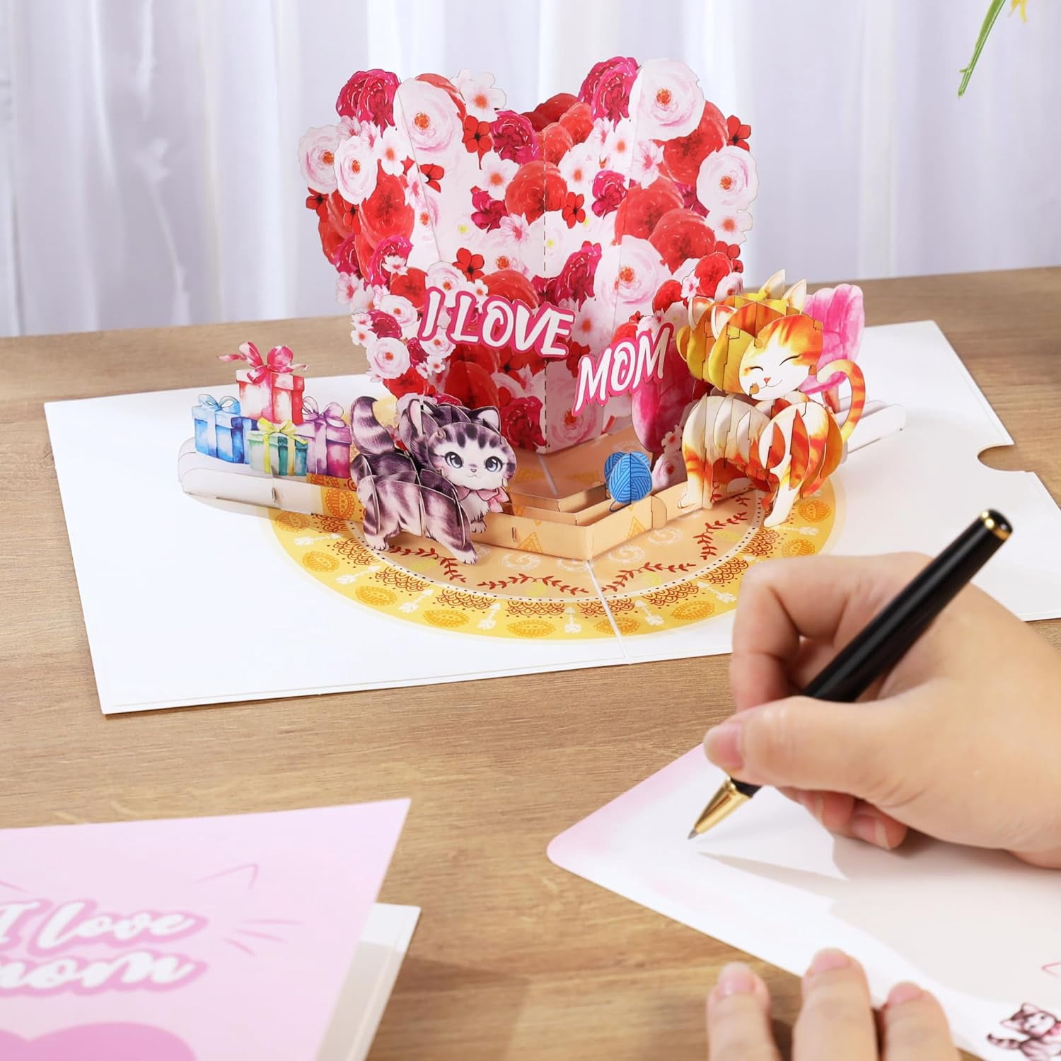 I Love You Mom, Pop Up Mother’s Day Card, 3D Cat Mom & Floral Heart Shaped Birthday Cards, Ideal Gift for Wife, Godmother, Stepmom, Sister, Grandma, Mother in law, 6x8 - Includes Envelope And Note