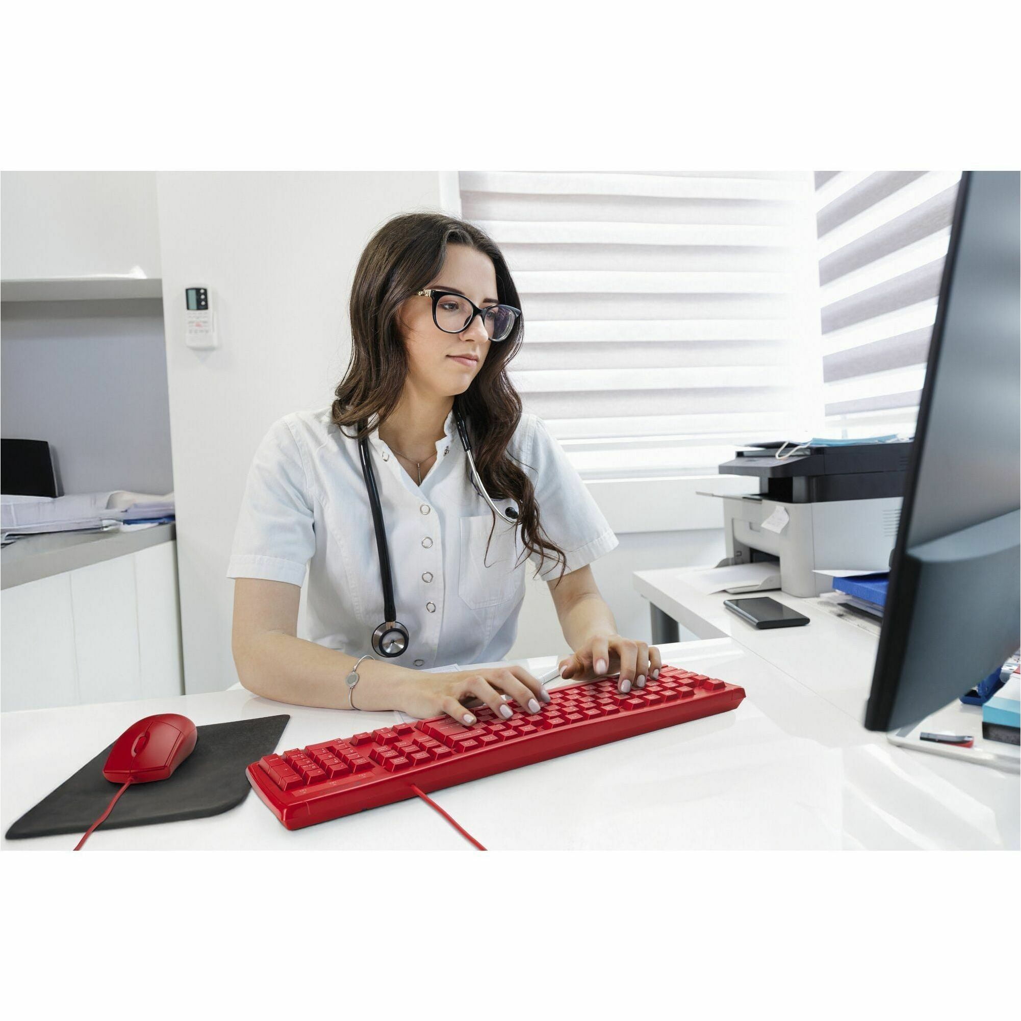 Kensington Pro Fit Wired Washable Keyboard, Red