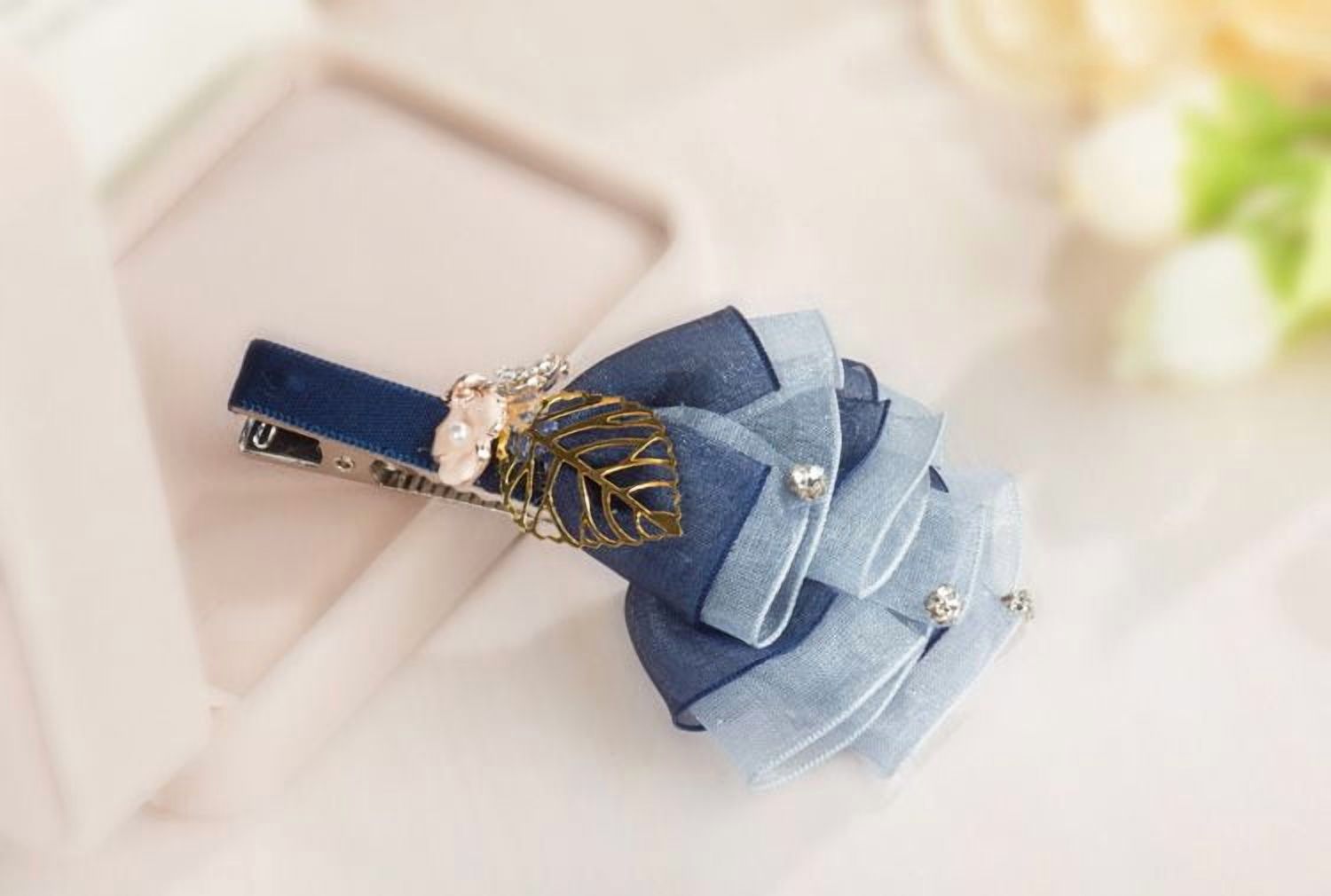 EKE Women’s Hair Clip Vintage Retro Back-Wear Elegant Hair Accessory with Fashion Texture