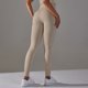 thumbnail image 2 of Nuevos pantalones de yoga de mujer de punto sin costuras y cintura alta - Efecto scrunched, cintura en forma de V - Nailon/spandex opaco para correr/fitness, 2 of 6