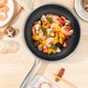 thumbnail image 2 of Sartén de panal de acero inoxidable, sartén espesa para mariscos con mango, 2 of 5