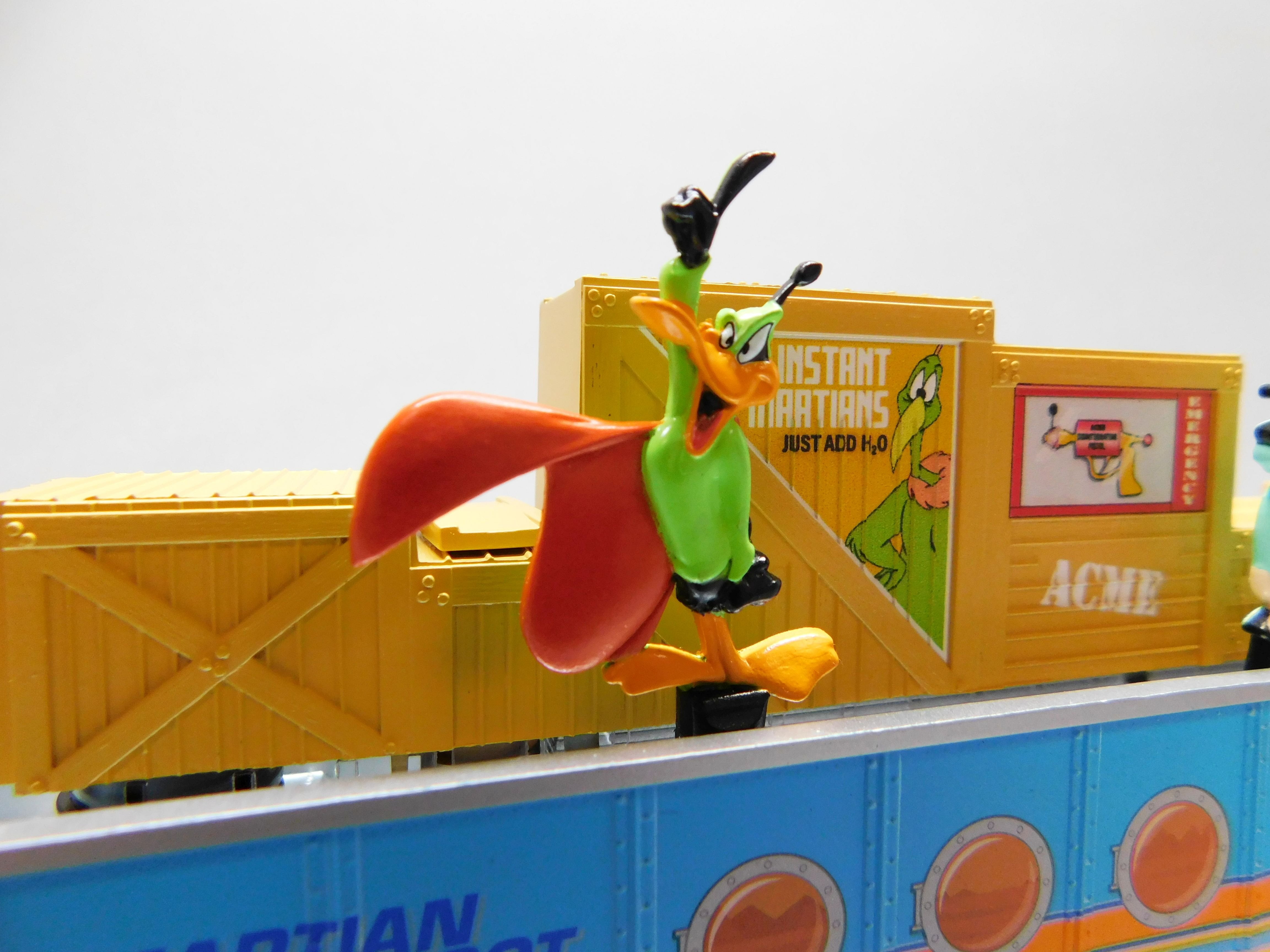 LIONEL LOONEY TUNES CHASE GONDOLA O GAUGE 2423010-G