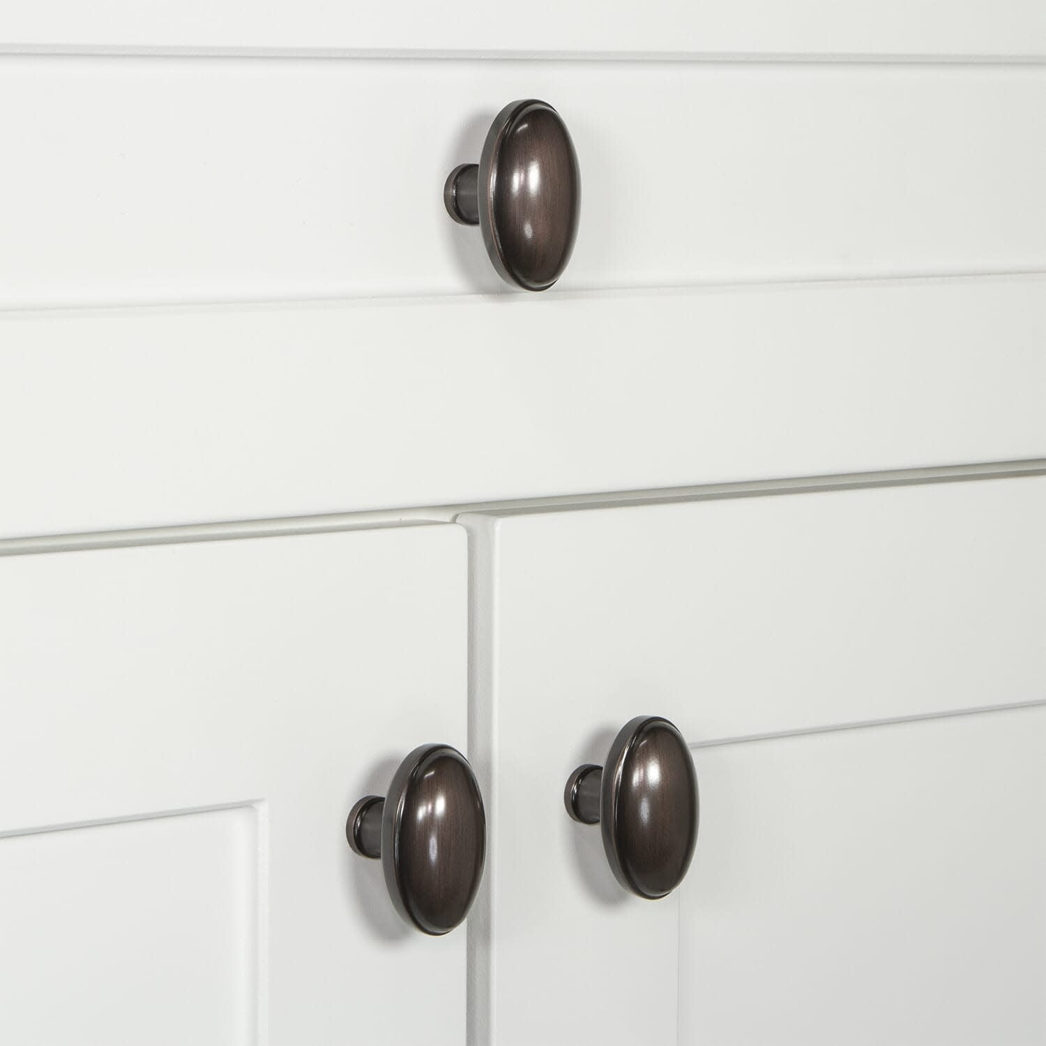 Grandeur 800063 Eden Prairie 1-3/4” Solid Brass Vintage Oval Cabinet Knob - Nickel
