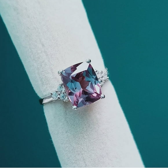 Alexandrite Ring, Natural Colorchanging Alexandrite Ring, 925 Sterling Silver Ring, Color Change Stone Ring, Cushion Alexandrite Ring, ring for gift