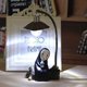 thumbnail image 5 of Lámpara de mesa de Chi Chihiro con luz de noche de hombre sin rostro de temperamento, lámpara de escritorio de Miyazaki Hayao Anime Kaonashi, regalo para niños, juguete para niños,, 5 of 7