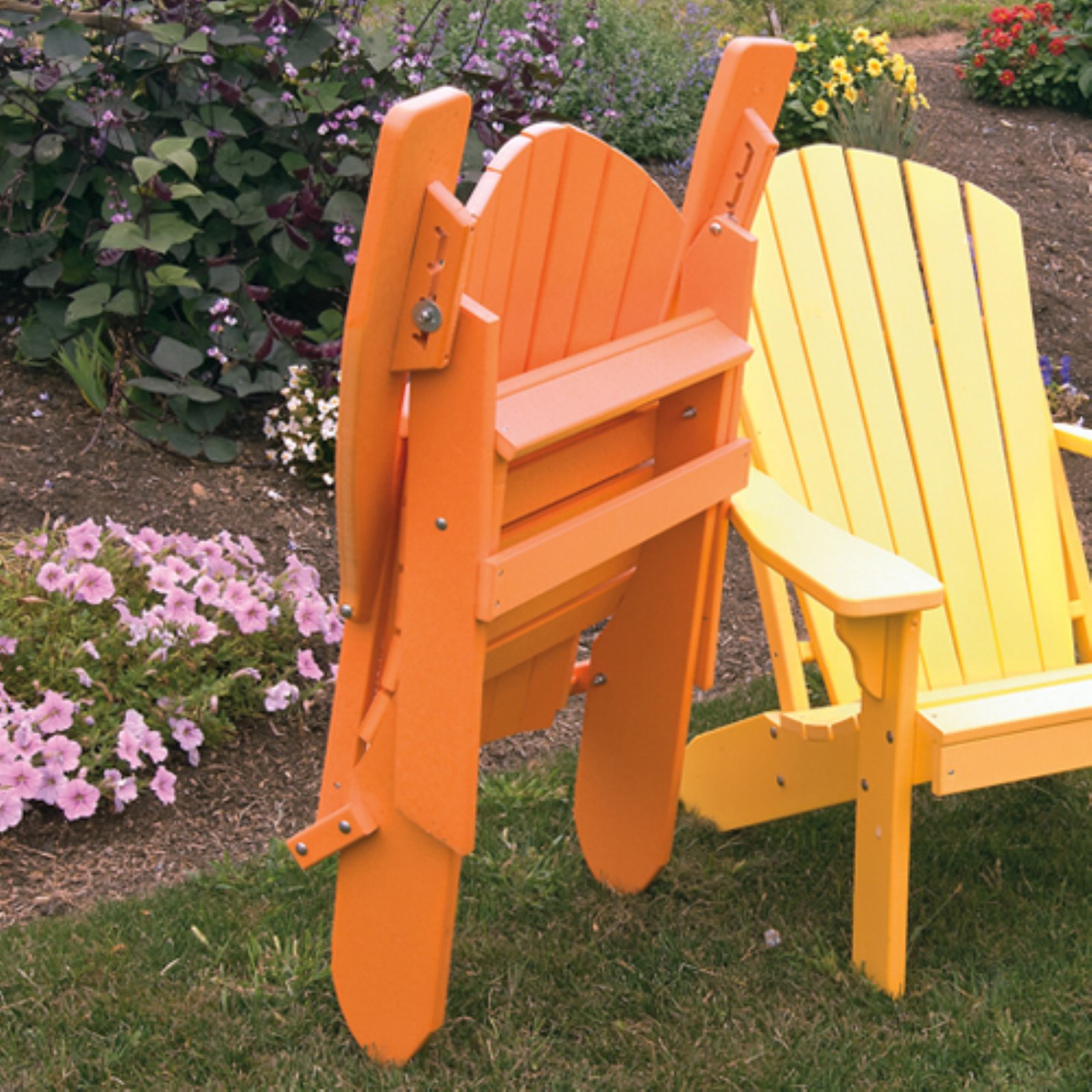 A &amp; L Furniture Fanback Recycled Plastic Folding And Reclining Adirondack Chair - image 2 of 6