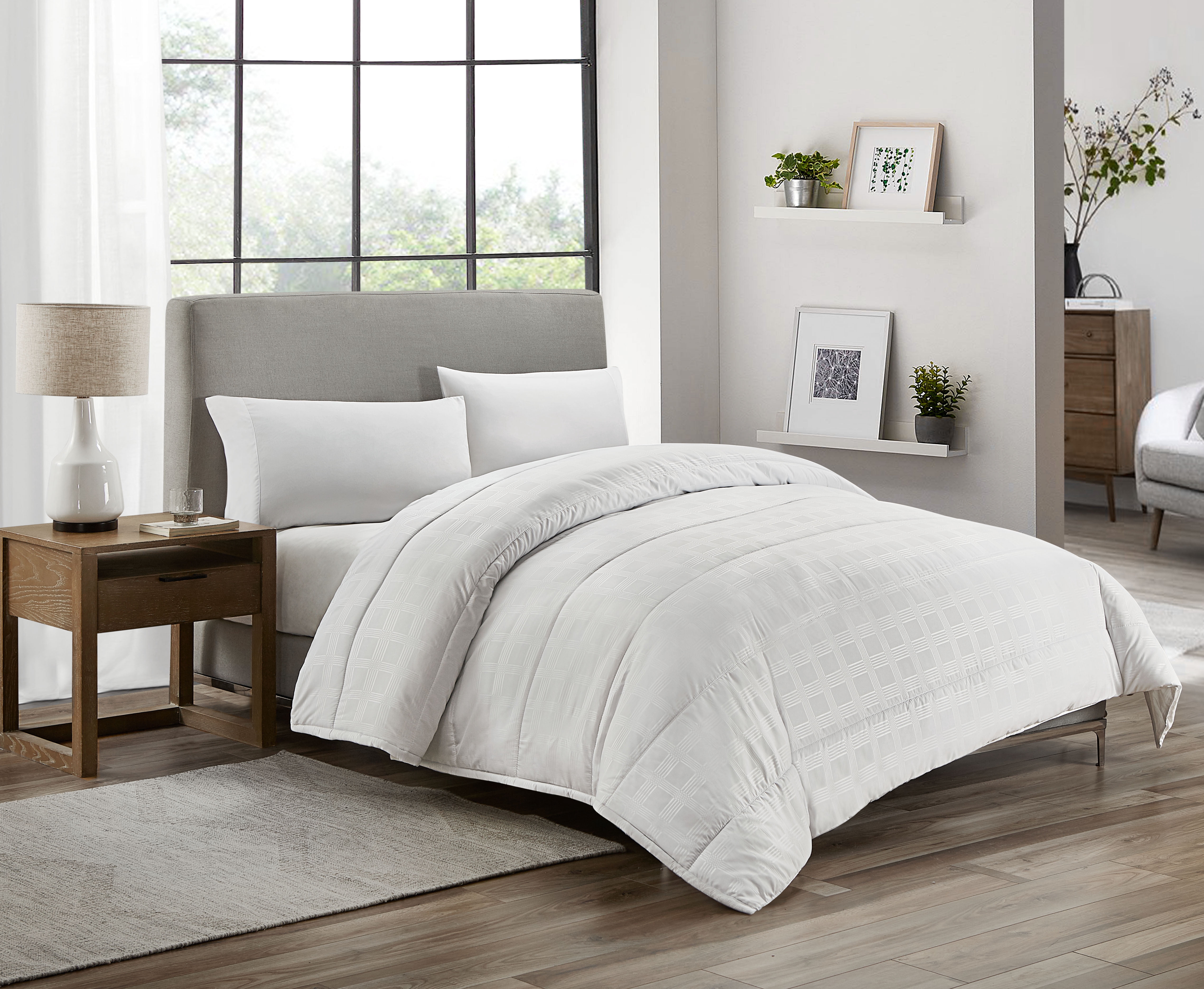 Canada's Best Down Alternative Comforter: Medium Weight - Twin