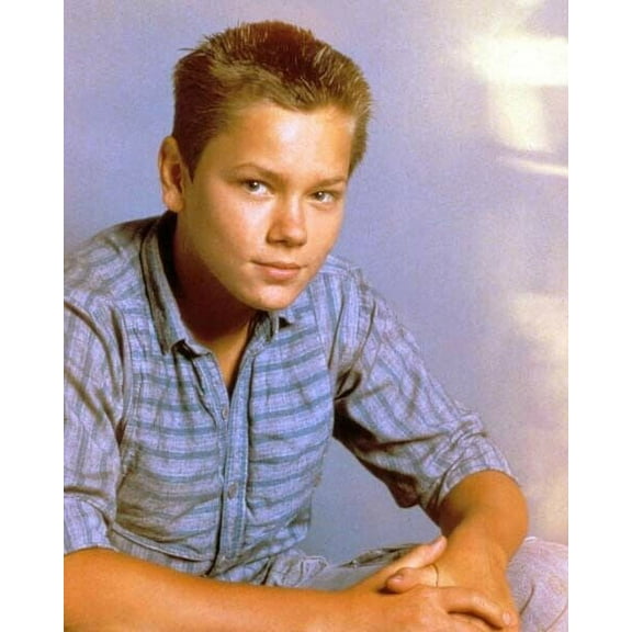River Phoenix 1986 portrait in casual shirt for Stand By Me 16x20 Poster