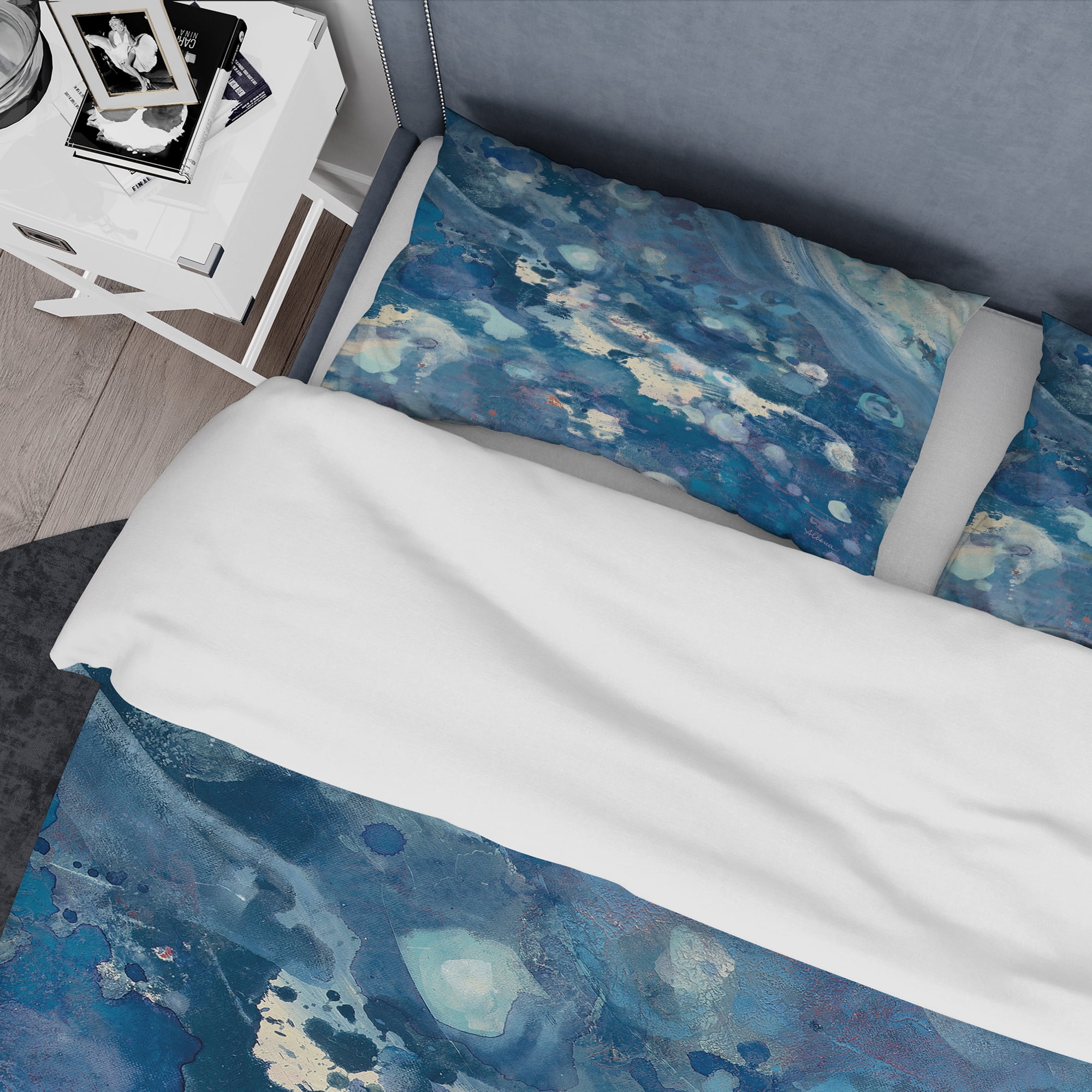 Designart 'Water III' Geometric Duvet Cover Set