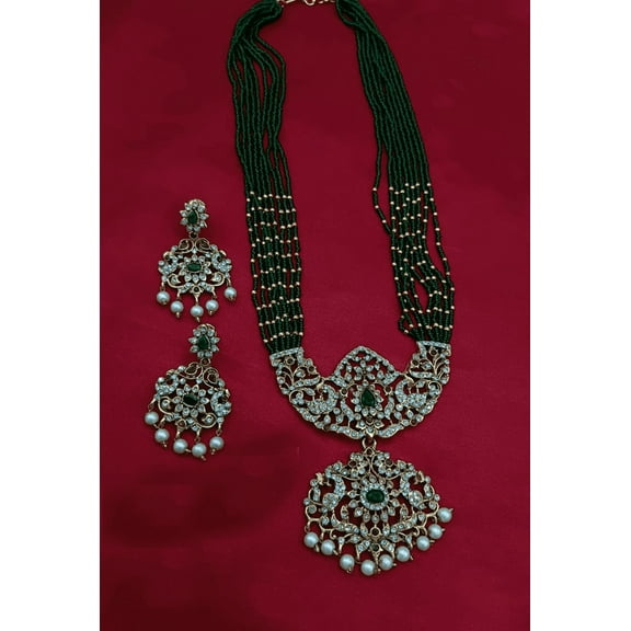 Women's Beaded Layered Necklace Set with Earrings – Green Beads & Gold-Tone Pendant with Pearls