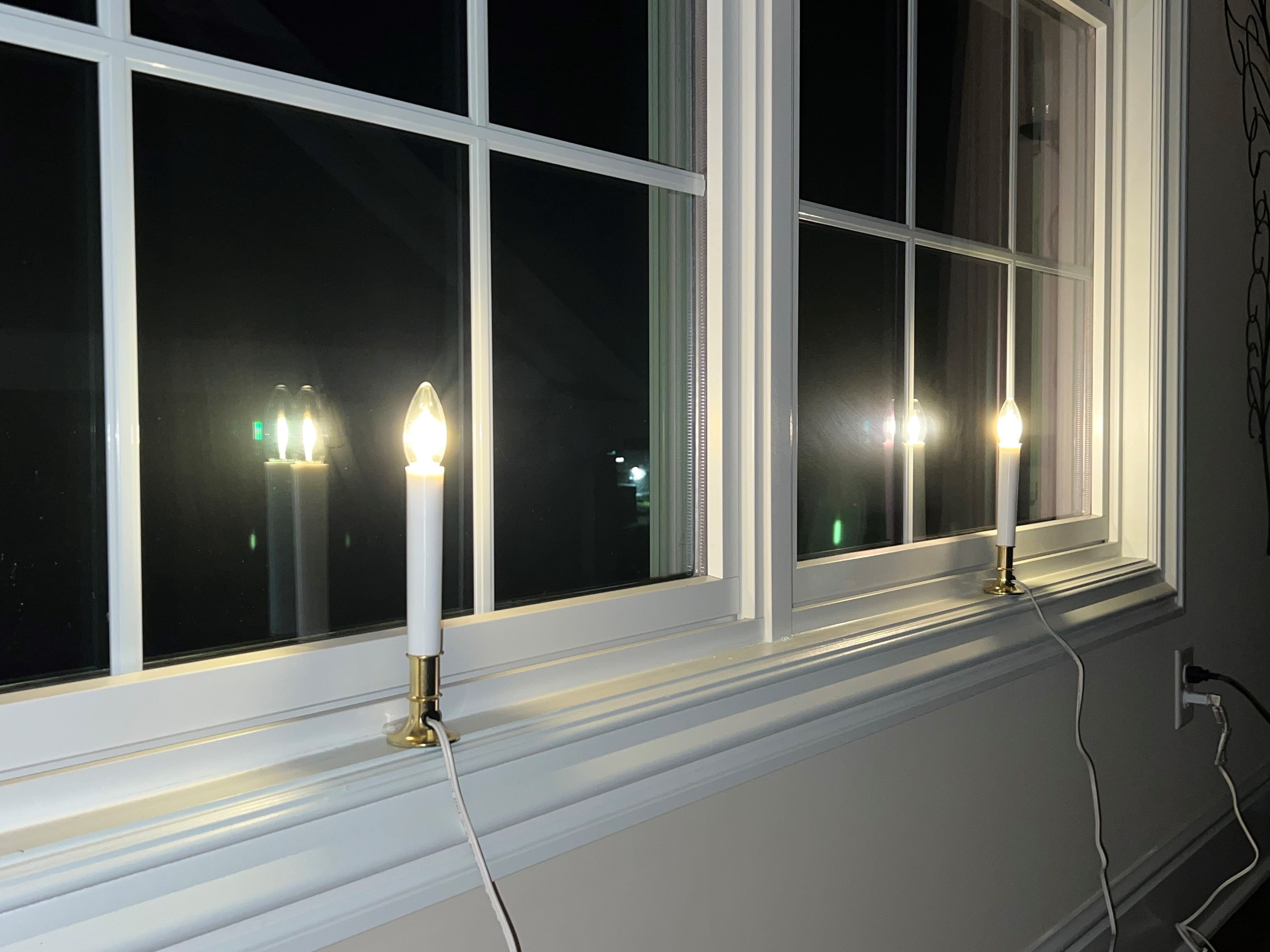 612 Vermont Electric LED Window Candles with Shatterproof Warm White Bulbs, On/Off Switch, VT-1160B-4 (Brass, Pack of 4)