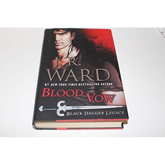 Pre-Owned Blood Vow: Black Dagger Legacy (Hardcover) 045147533X 9780451475336