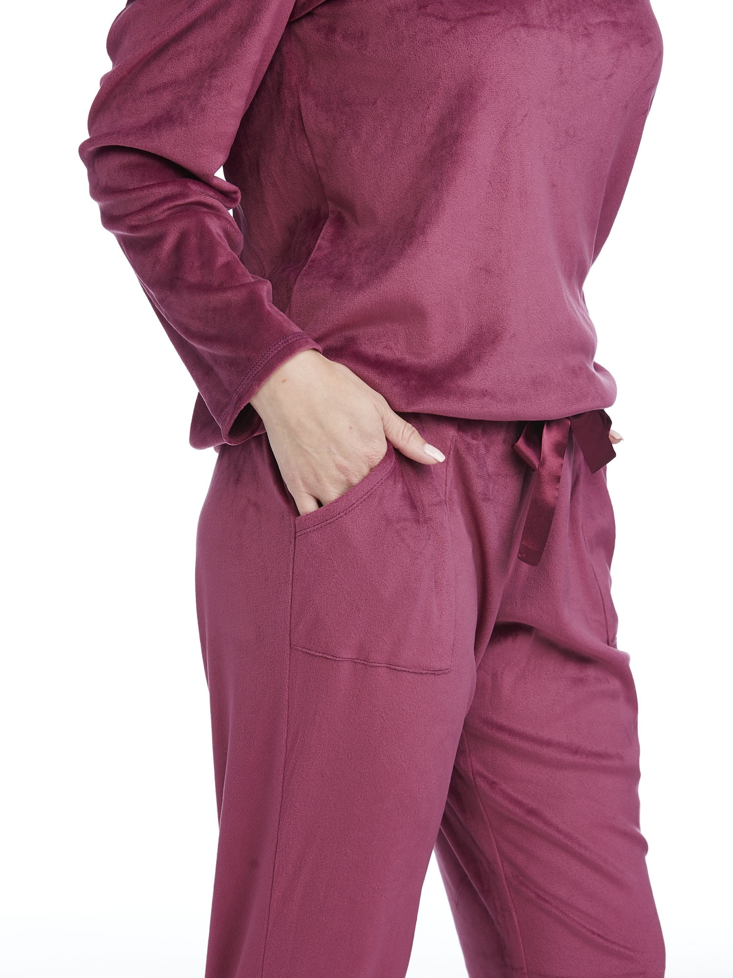 Jessica Simpson Women s Velour Puffed Long Sleeve Top and Jogger